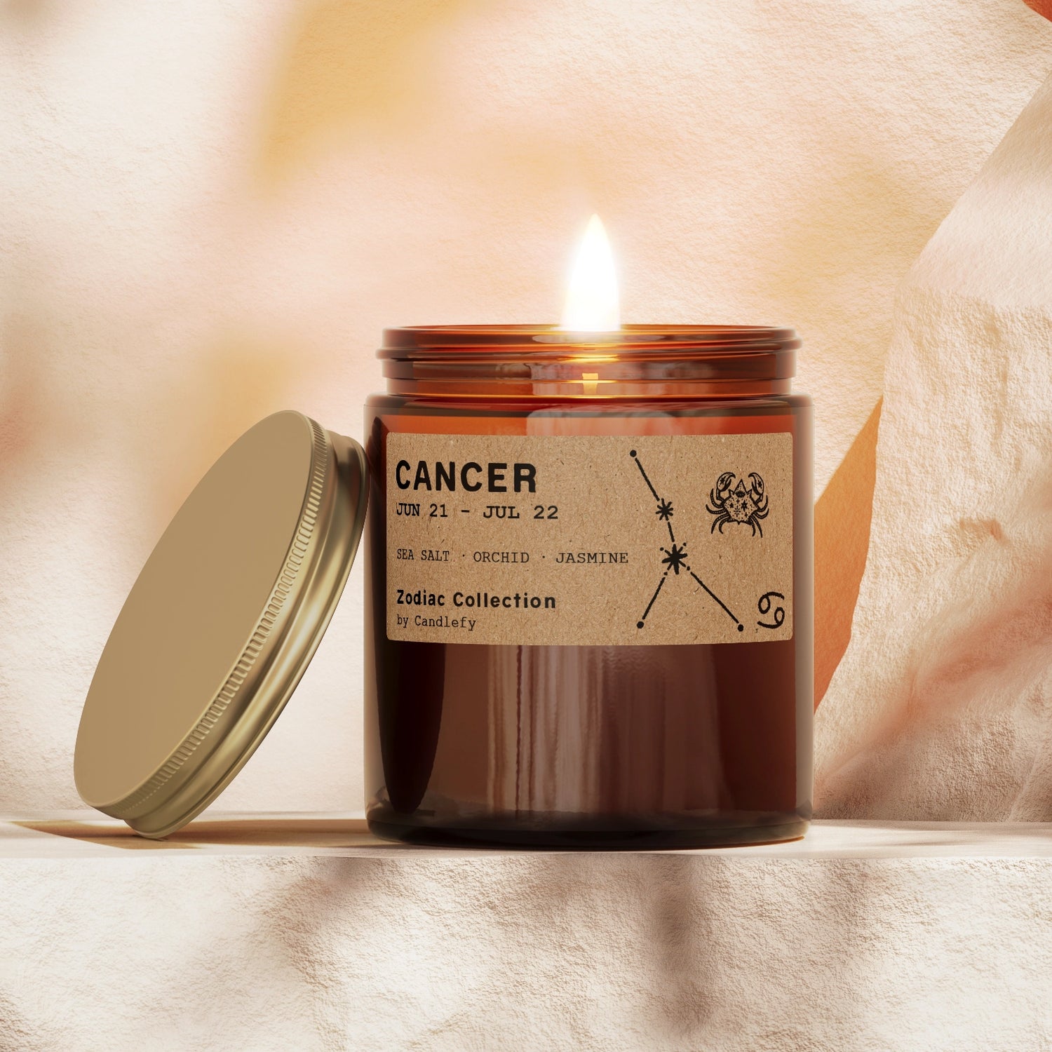 Zodiac Birthday Gift Candle in Amber Glass: Sign Cancer (Jun. 22 - Jul. 22)